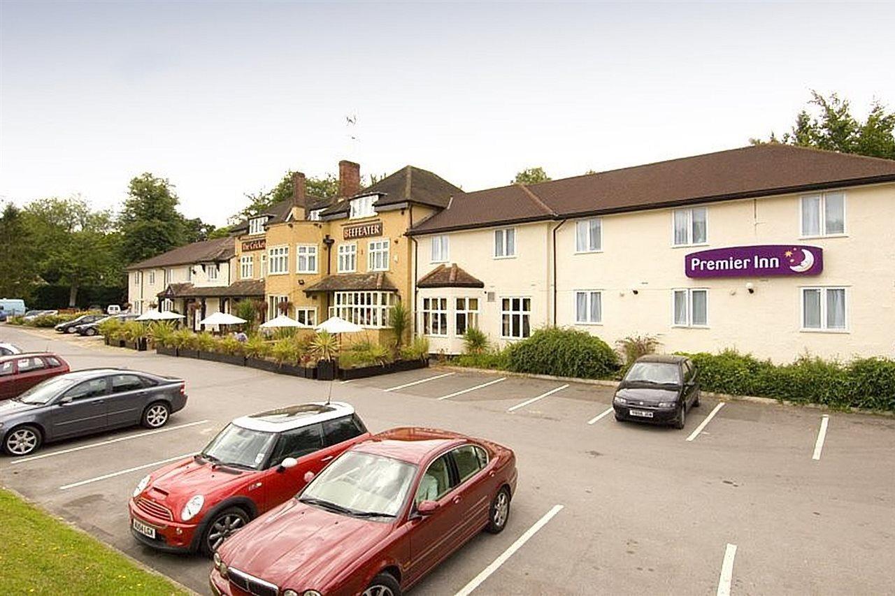 Premier Inn Premier Inn แบ็กช็อต ภายนอก รูปภาพ